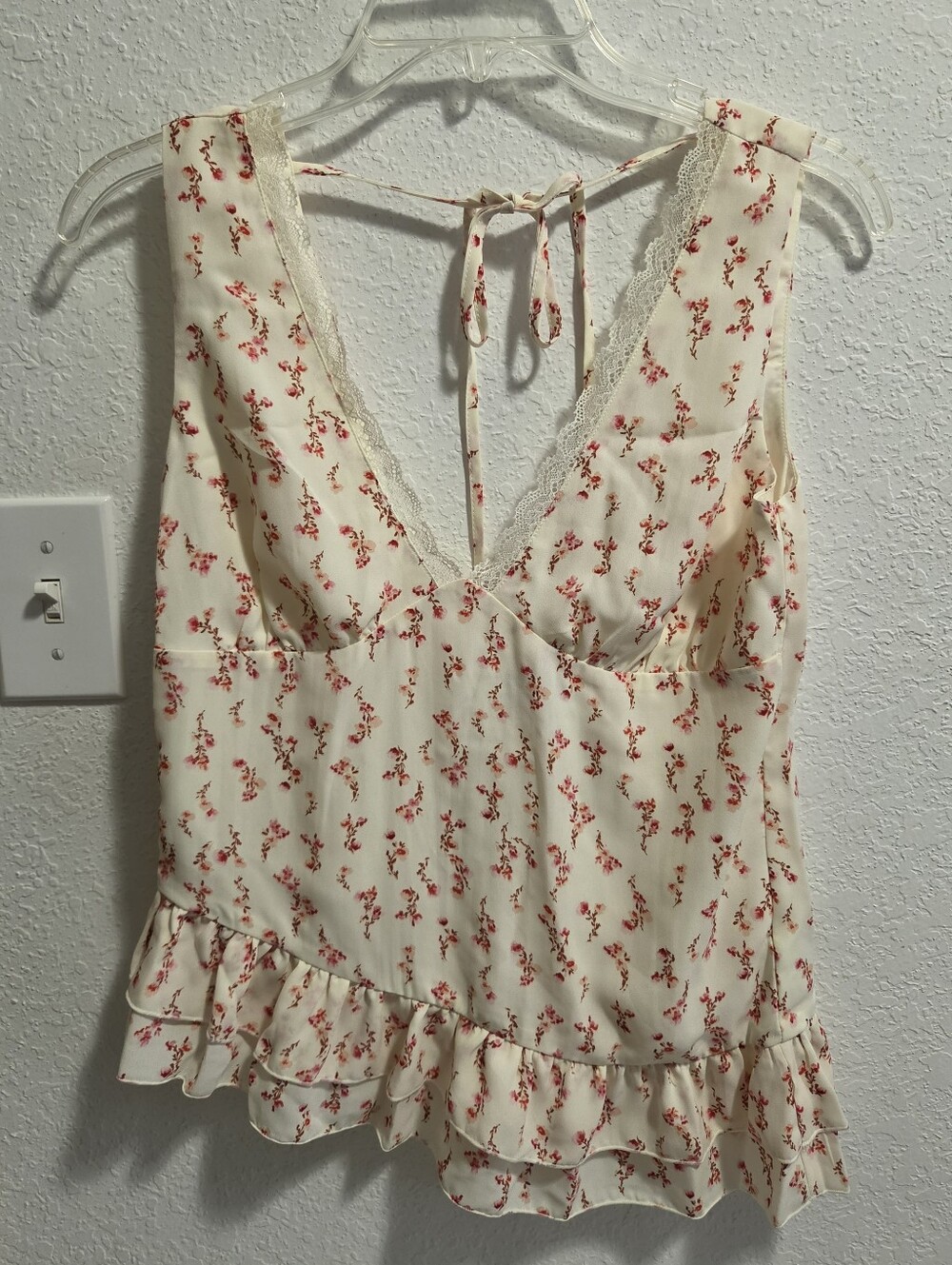 Wild Fable Asymmetrical Sleeveless Top, Cream With Floral Print, XS